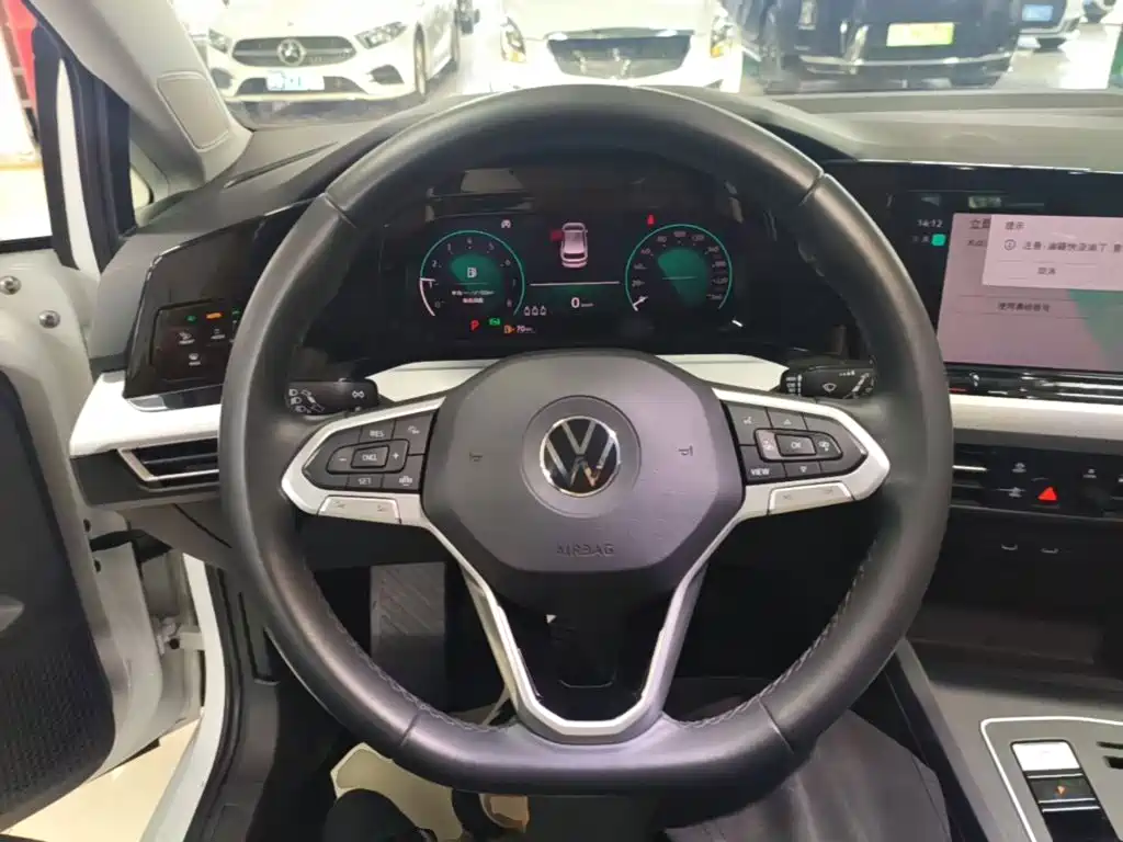Volkswagen Golf — миниатюра 11