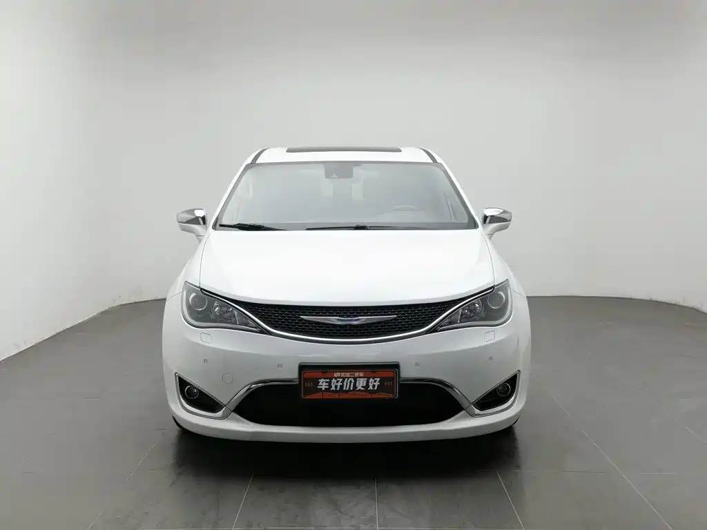 Chrysler Grand Voyager (Import) — миниатюра 3