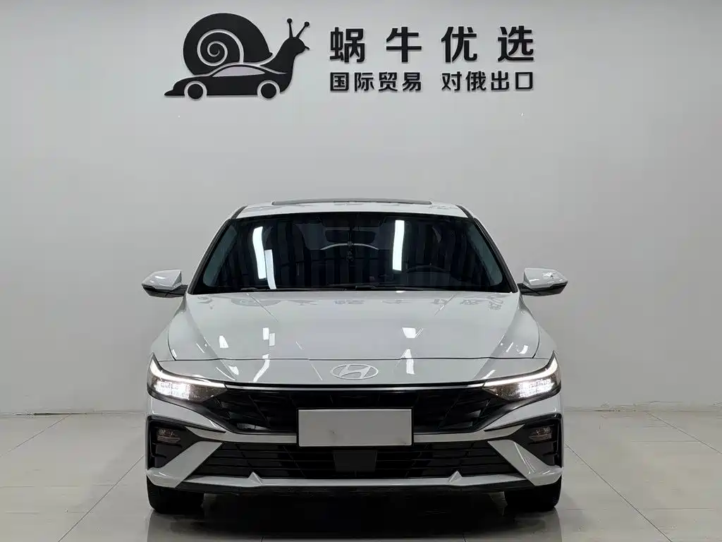 Hyundai Elantra — миниатюра 2