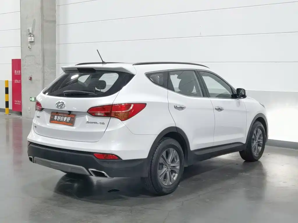 Hyundai Santa Fe — миниатюра 2