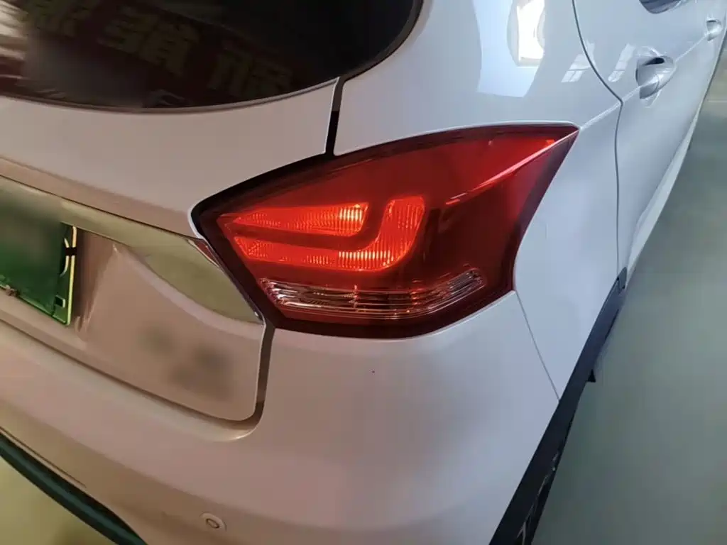 BAIC New Energy EC3 — миниатюра 8