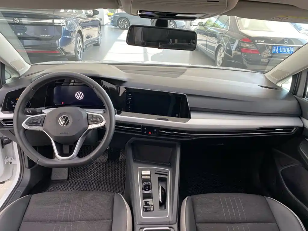 Volkswagen Golf — миниатюра 4