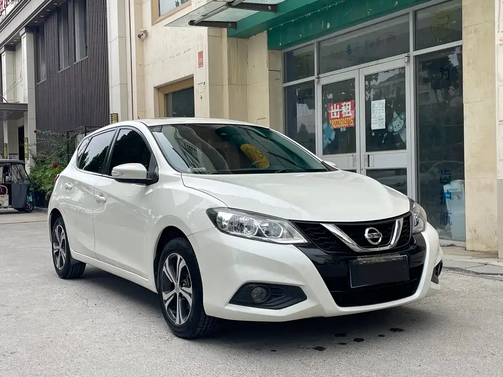 Nissan Tiida — миниатюра 3