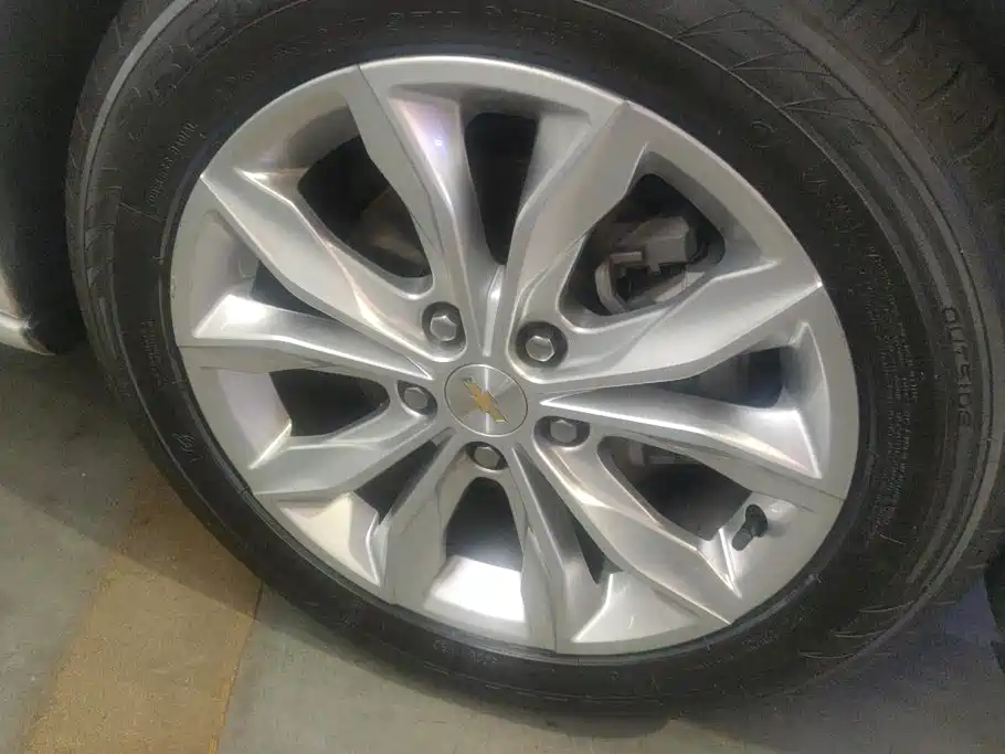 Chevrolet Malibu XL — миниатюра 6