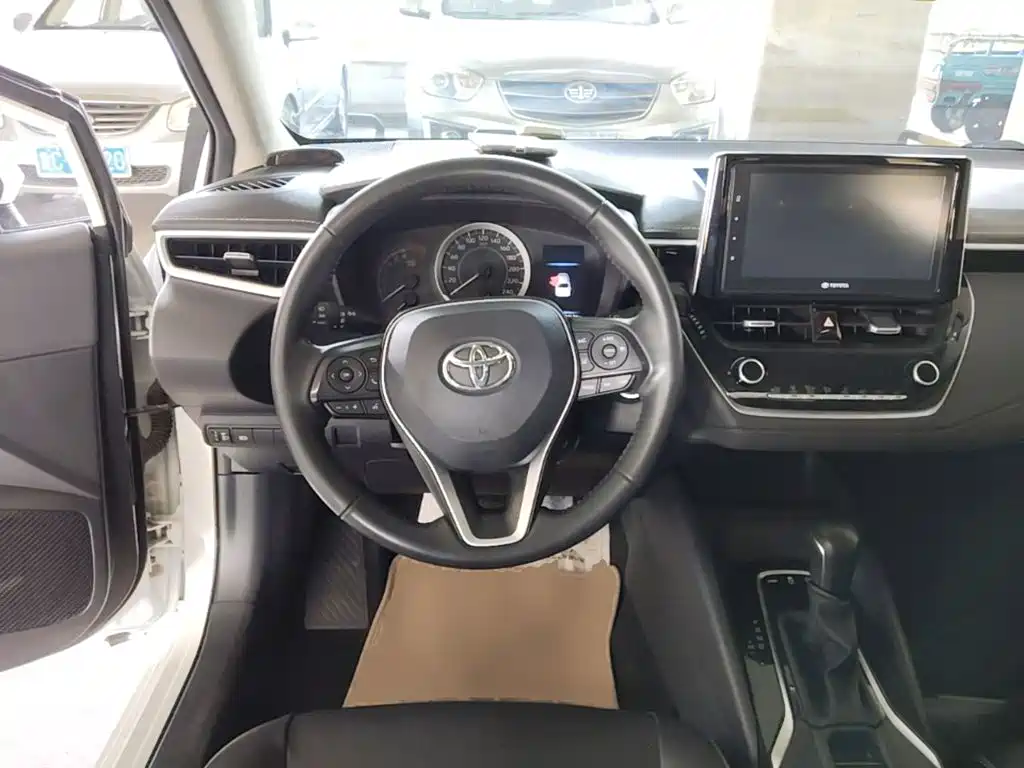 Toyota Corolla — миниатюра 11