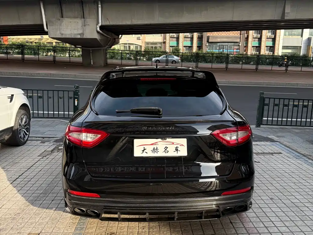 Maserati Levante — миниатюра 5
