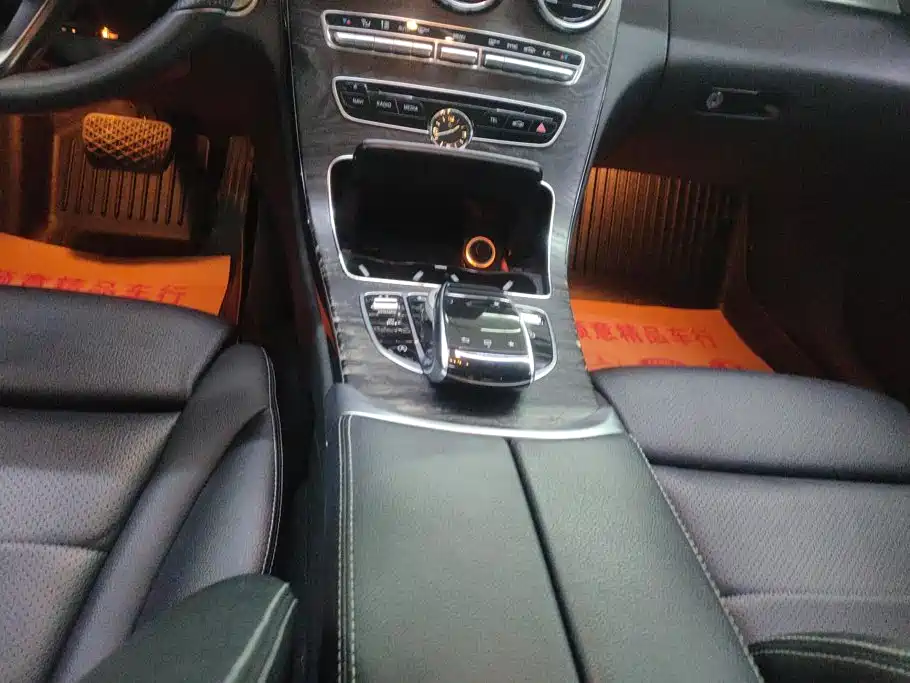 Mercedes-Benz C-Class — миниатюра 16