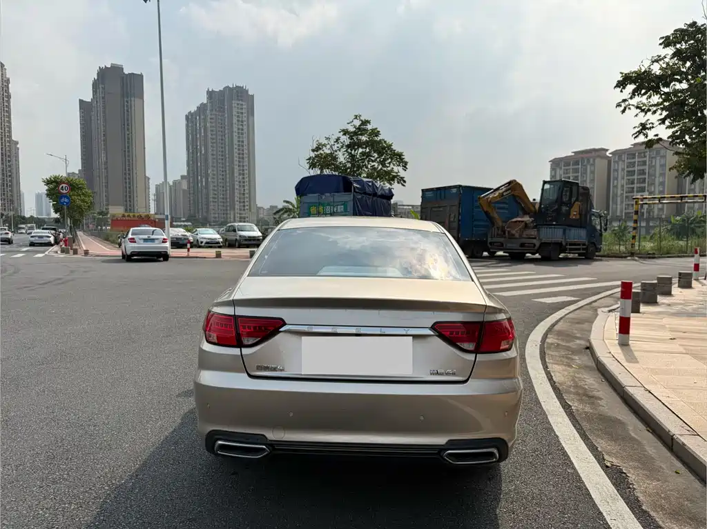 Geely Emgrand GL — миниатюра 13