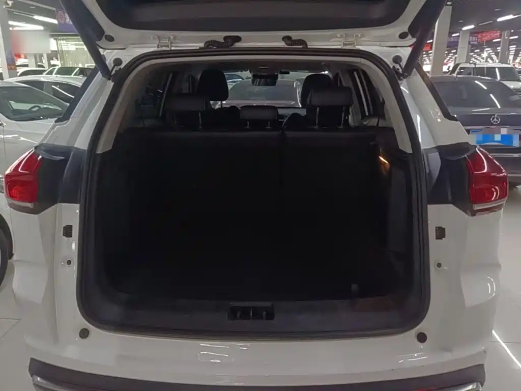 Geely Boyue — миниатюра 19