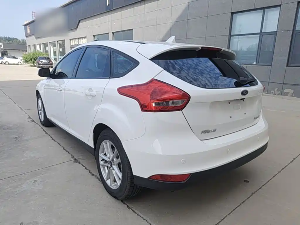Ford Focus — миниатюра 5