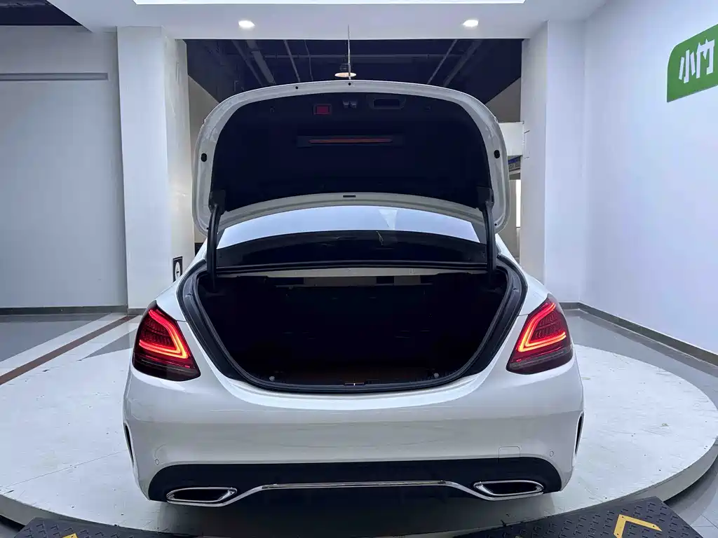 Mercedes-Benz C-Class — миниатюра 20