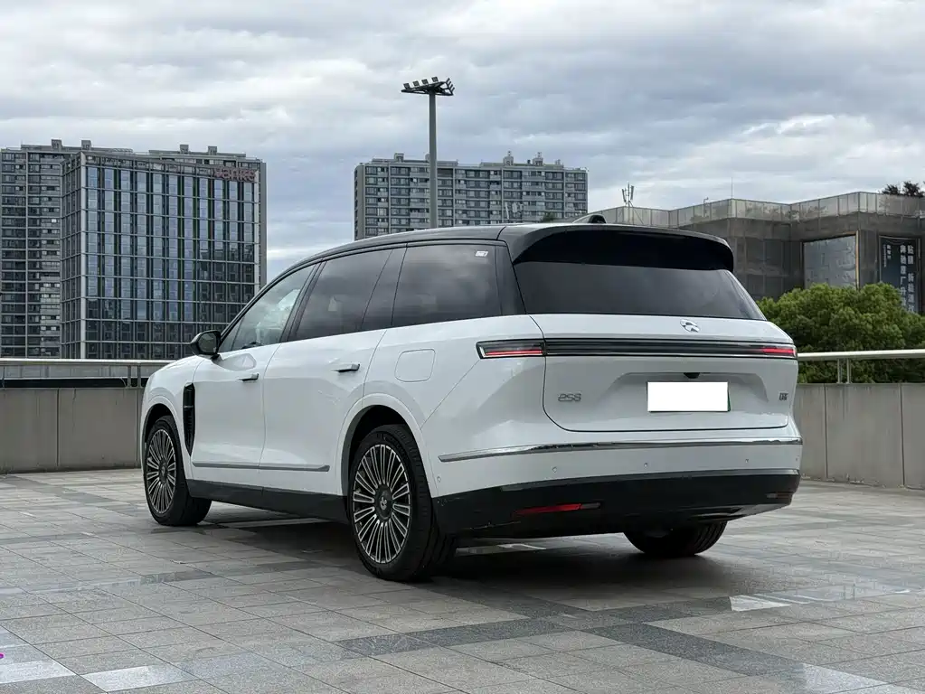 NIO ES8 2026 мест Executive Luxury