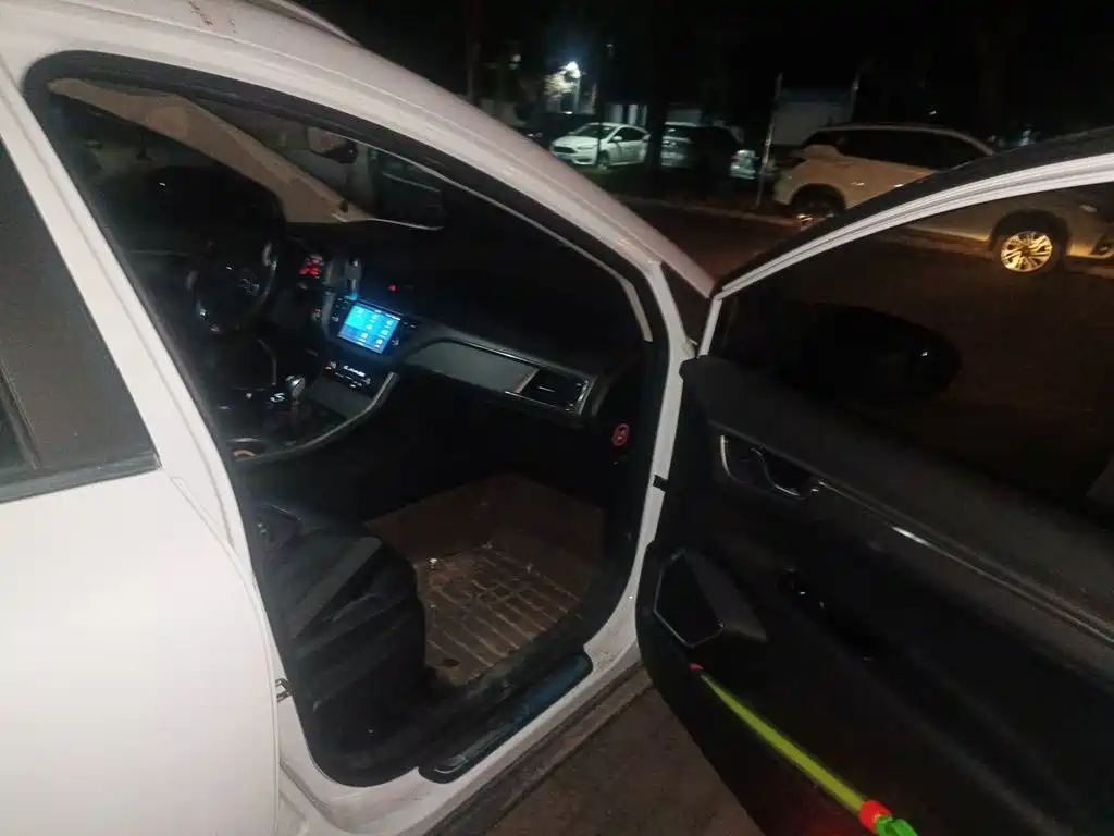 Geely Emgrand GS — миниатюра 20