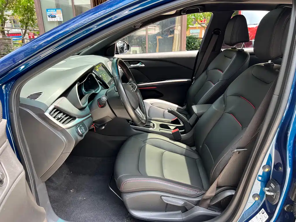 Chevrolet Monza 2019 RS 330T AT VI