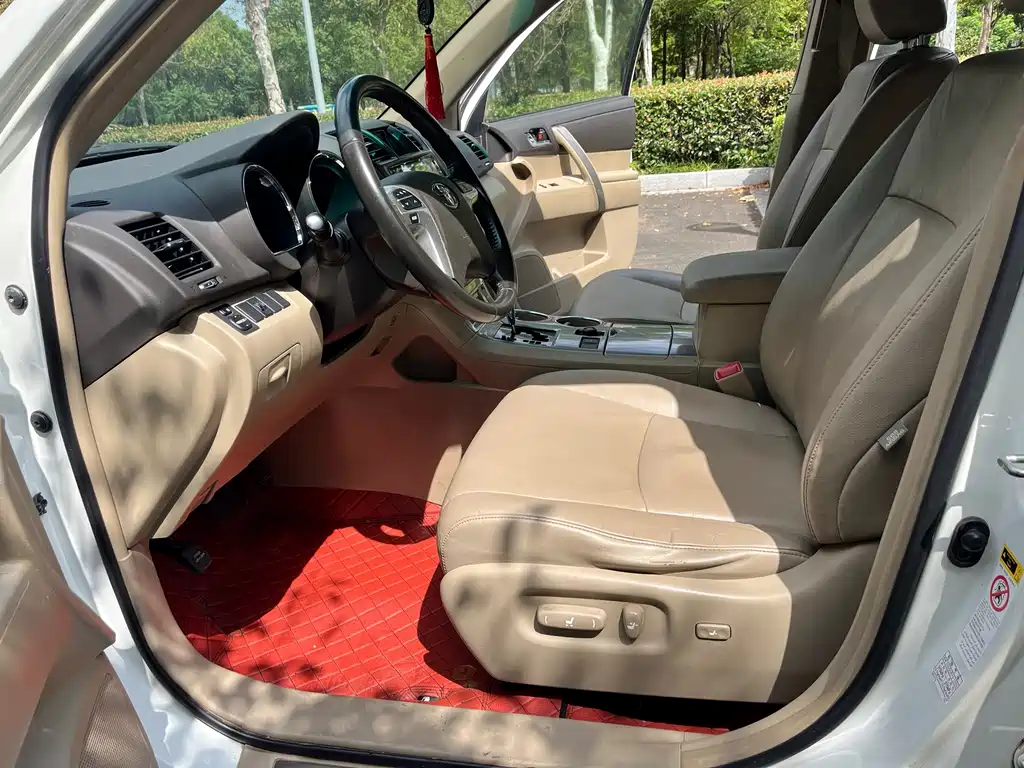 Toyota Highlander — миниатюра 5