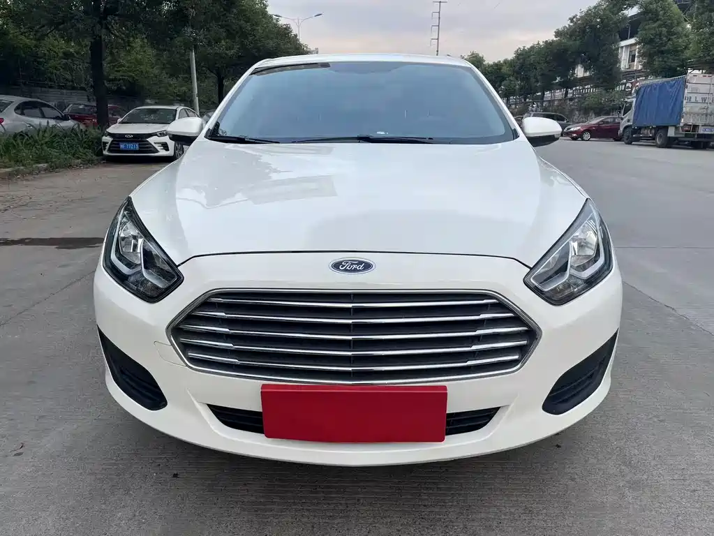 Ford Escort — миниатюра 2