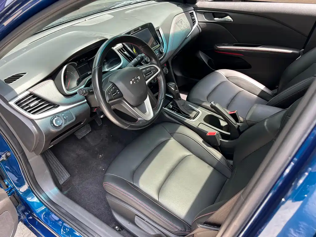 Chevrolet Monza 2019 RS 330T AT VI