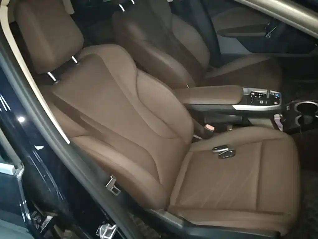 BMW iX1 — миниатюра 25