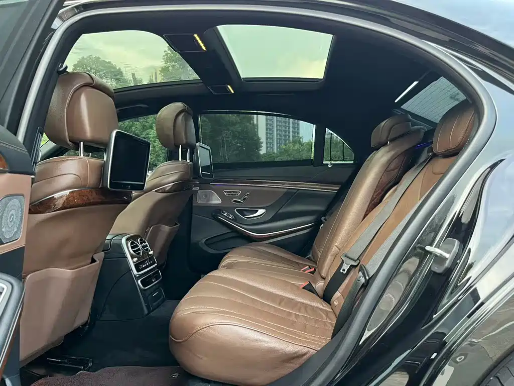 Mercedes-Benz S-Class — миниатюра 6