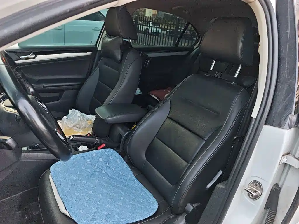 Volkswagen Sagitar — миниатюра 16