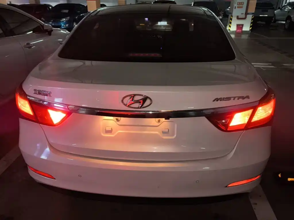 Hyundai Mistra — миниатюра 6