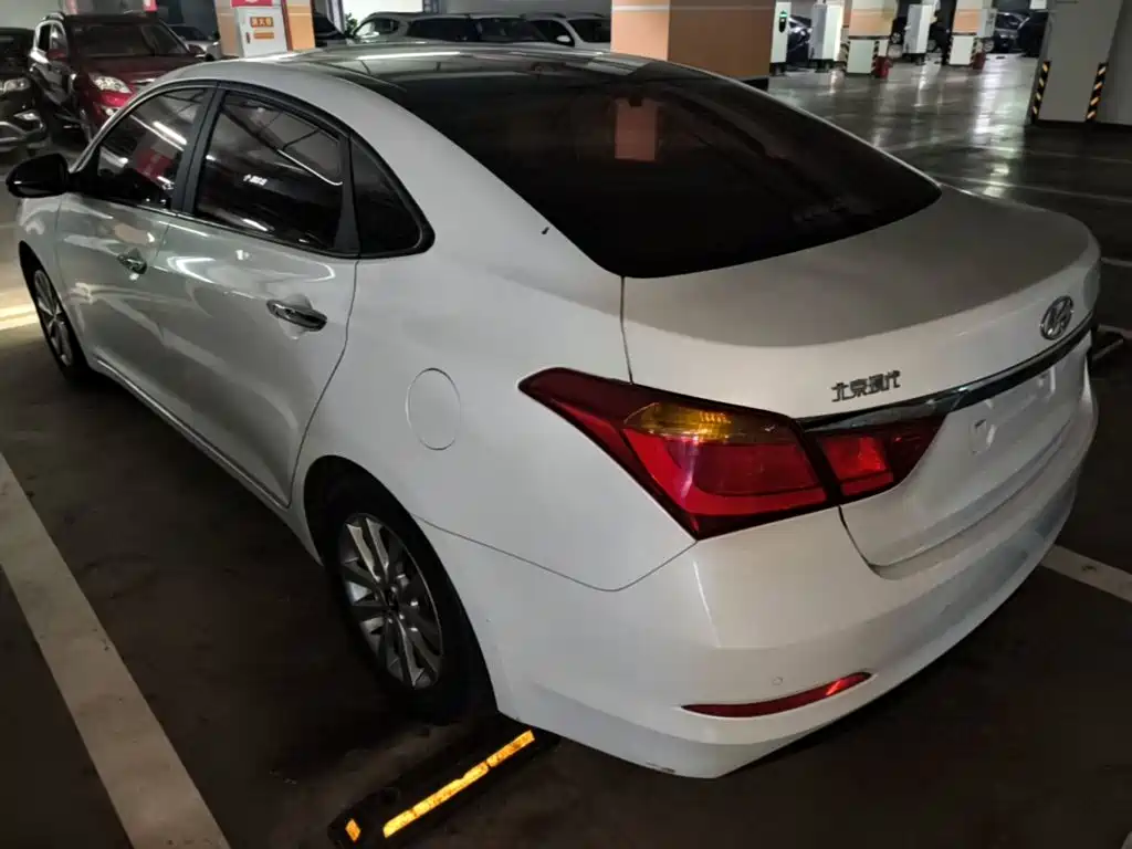 Hyundai Mistra — миниатюра 5