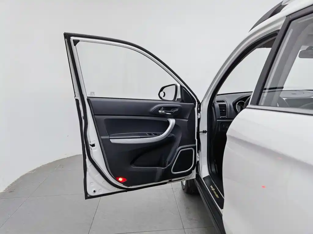 Changan CS35 — миниатюра 8