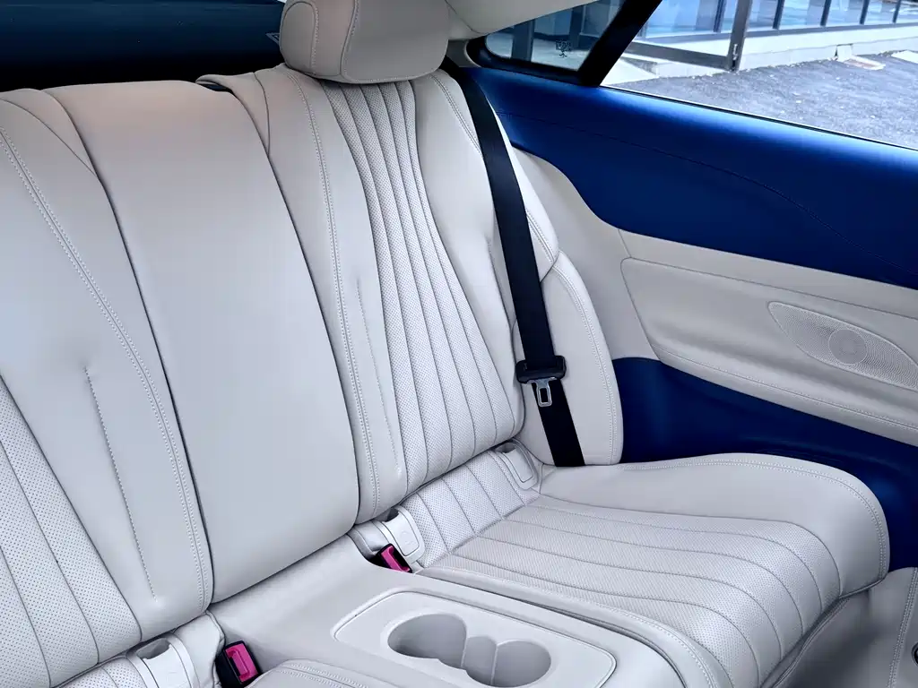 Mercedes-Benz E-Class (Import) — миниатюра 12