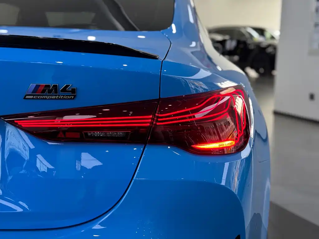 BMW M4 — миниатюра 14