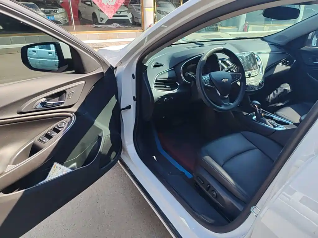 Chevrolet Malibu XL — миниатюра 16