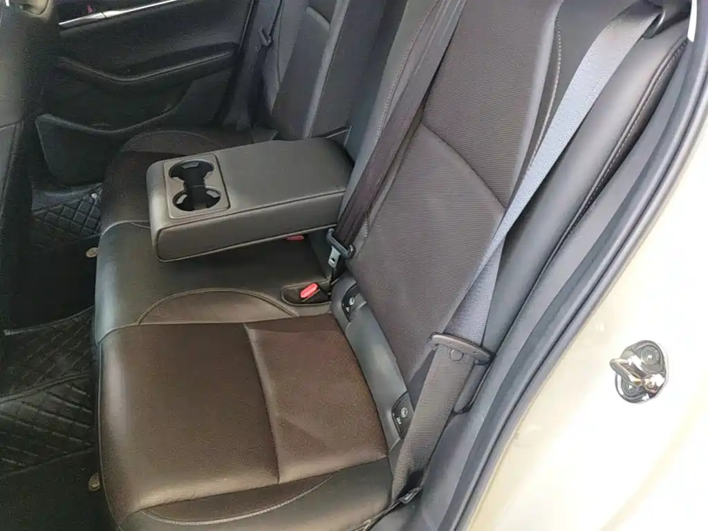 Mazda 3 Axela — миниатюра 17