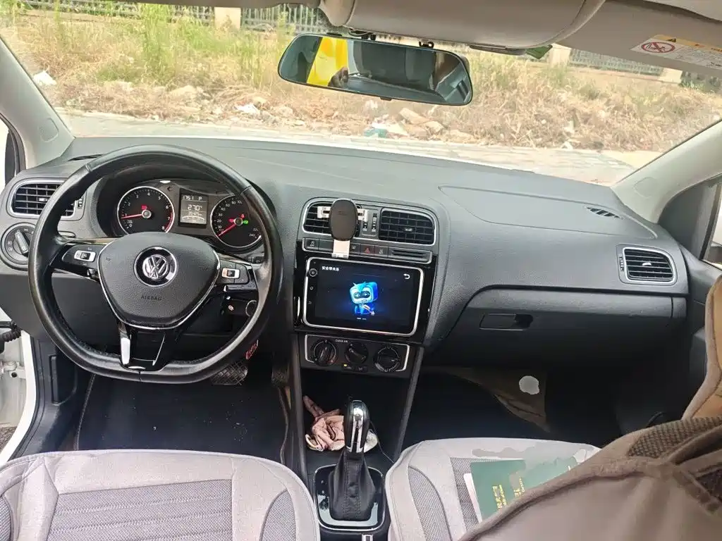 Volkswagen Polo — миниатюра 5