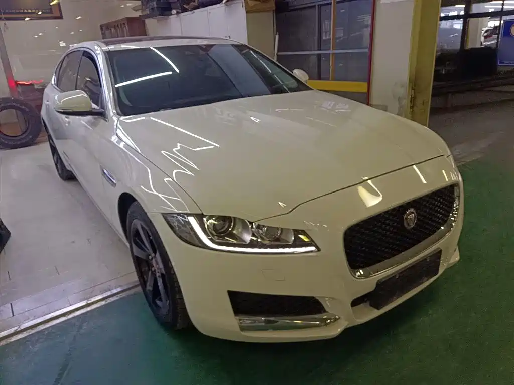 Jaguar XFL 2020 XFL 2.0T P200 Elite