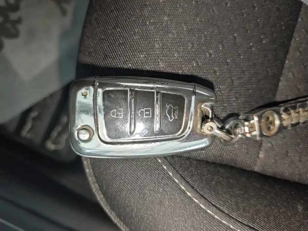 Hyundai Elantra — миниатюра 9