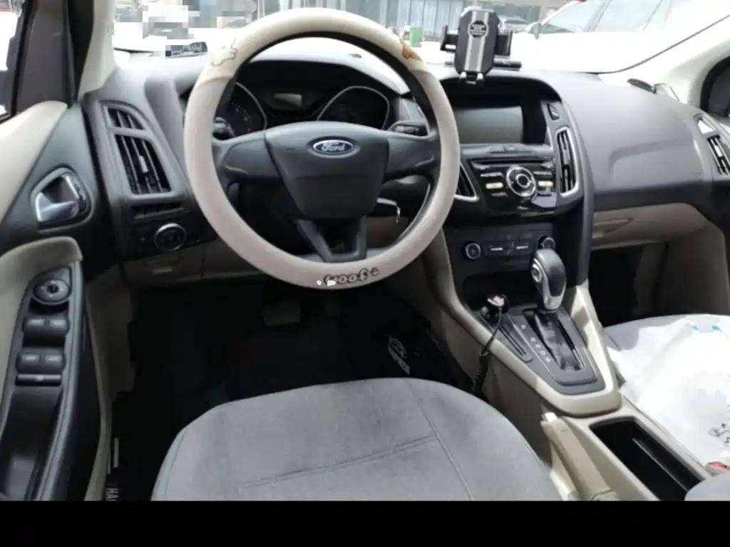 Ford Focus — миниатюра 13