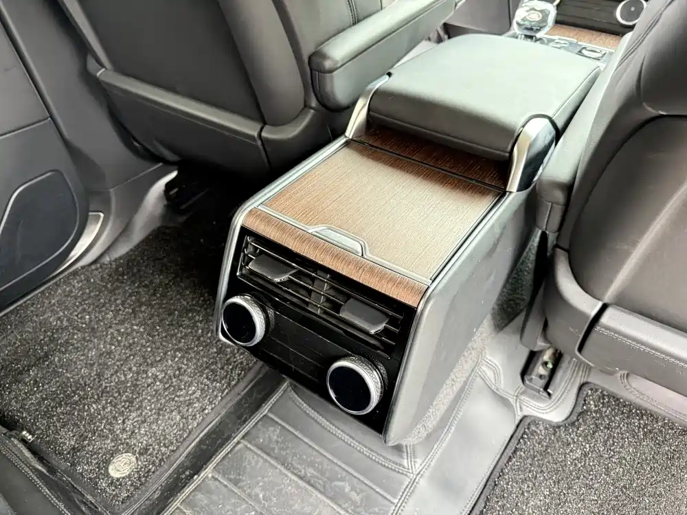 Land Rover Range Rover — миниатюра 19