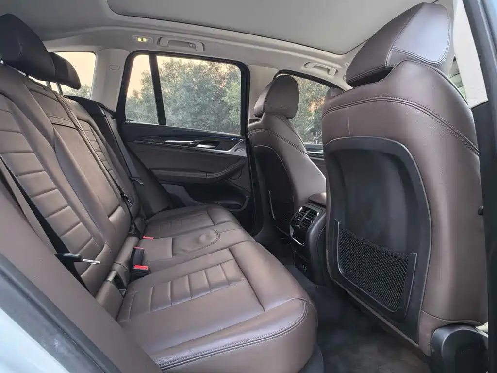 BMW X3 — миниатюра 11