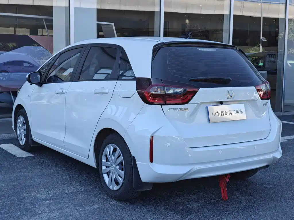 Honda Fit — миниатюра 8