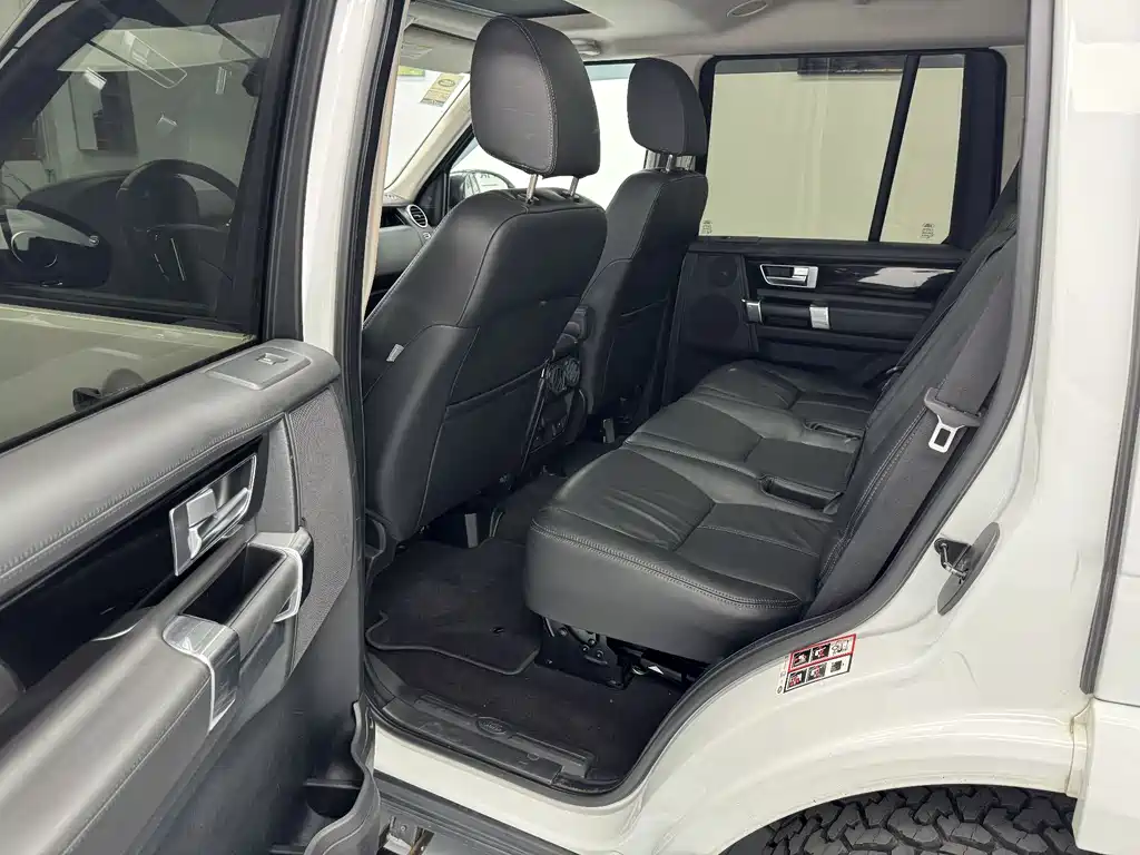 Land Rover Discovery 2014 3.0 SC V6 HSE Luxury