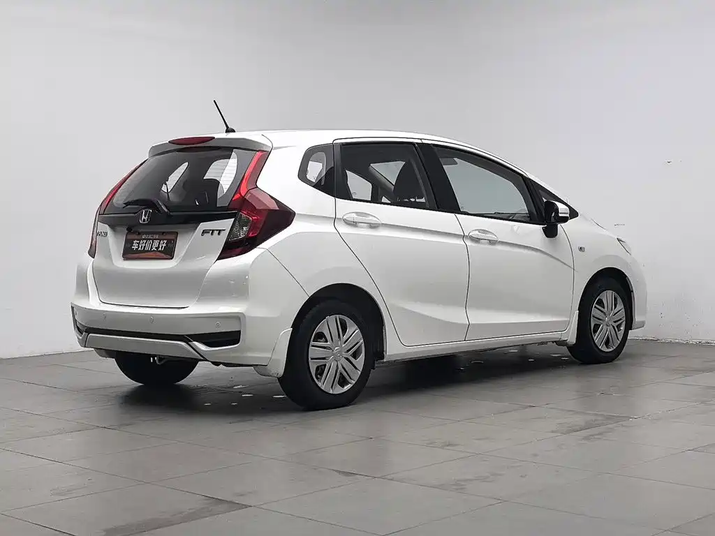 Honda Fit — миниатюра 2