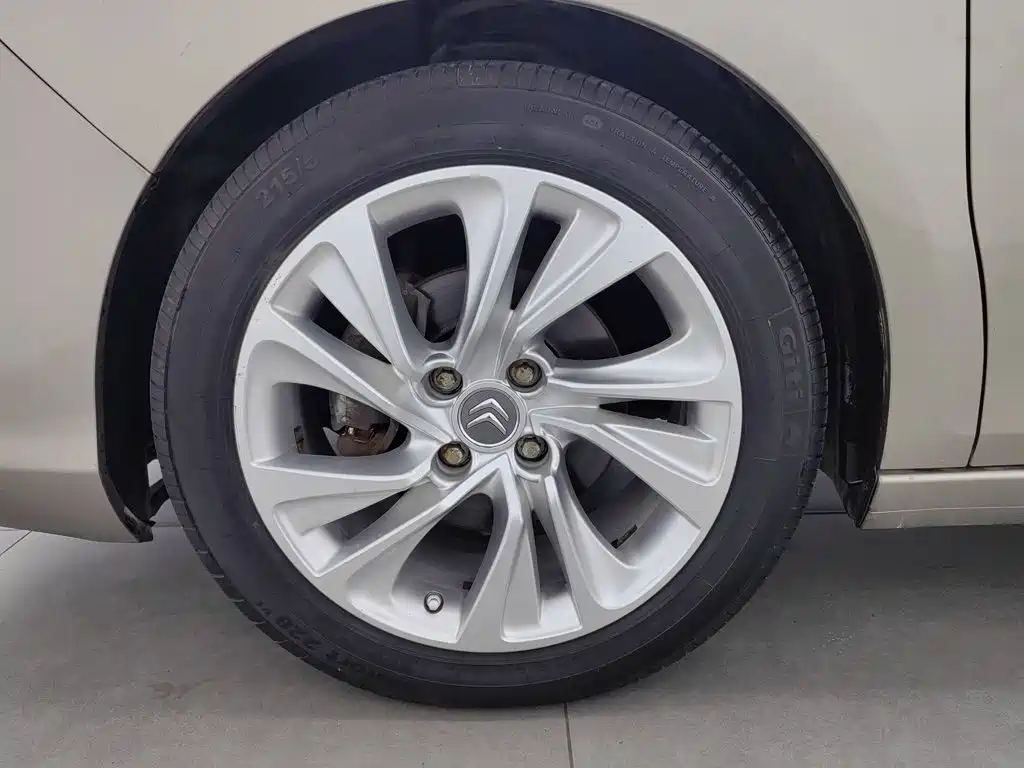 Citroen C4L — миниатюра 17