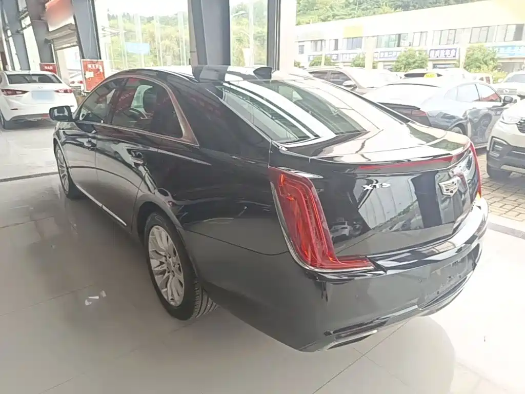 Cadillac XTS — миниатюра 5