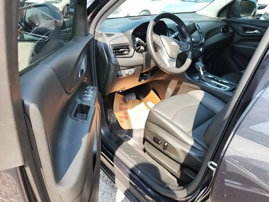 Chevrolet Equinox — миниатюра 9