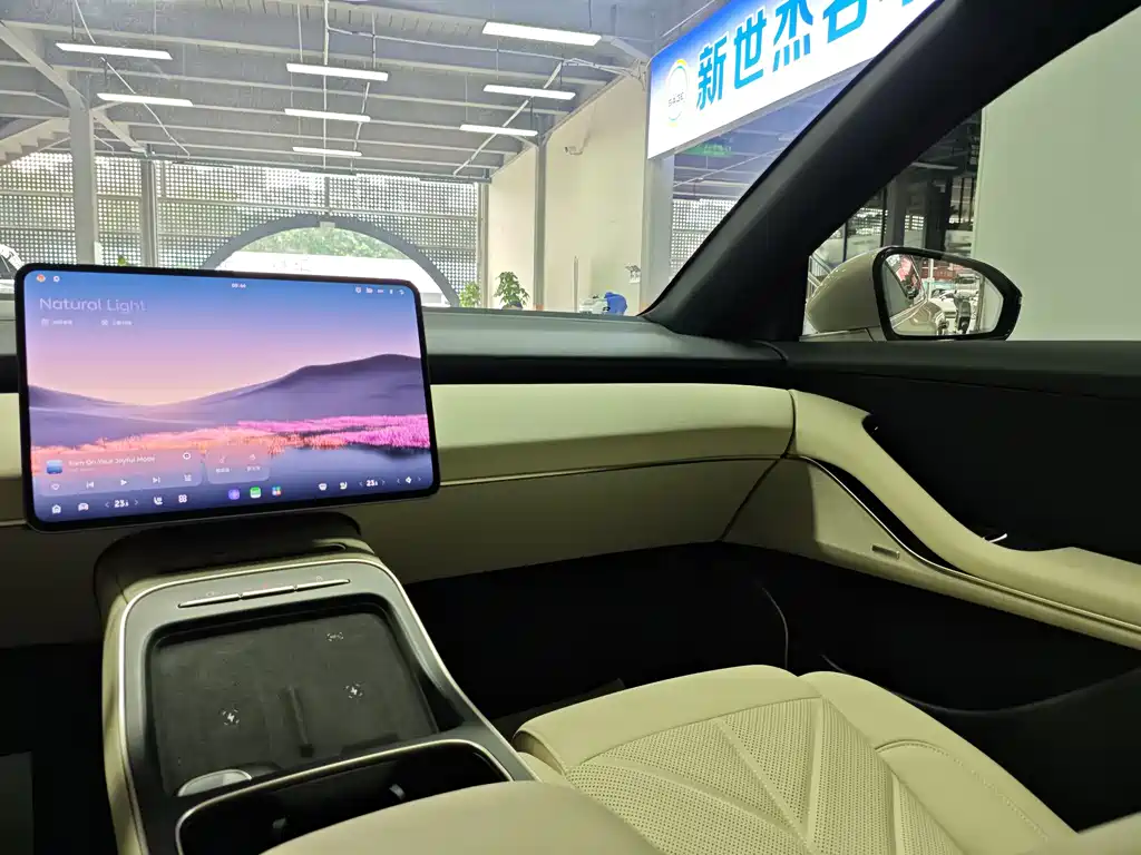 NIO ET5T 2025 75kWh Touring