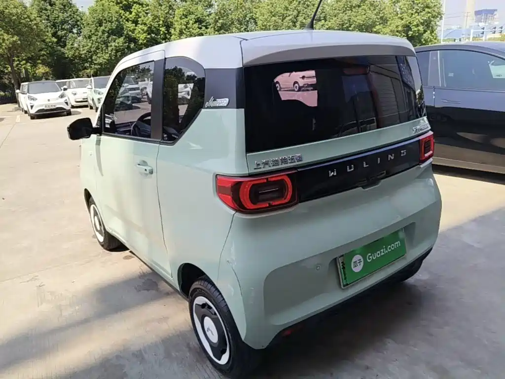 Wuling MINIEV — миниатюра 5
