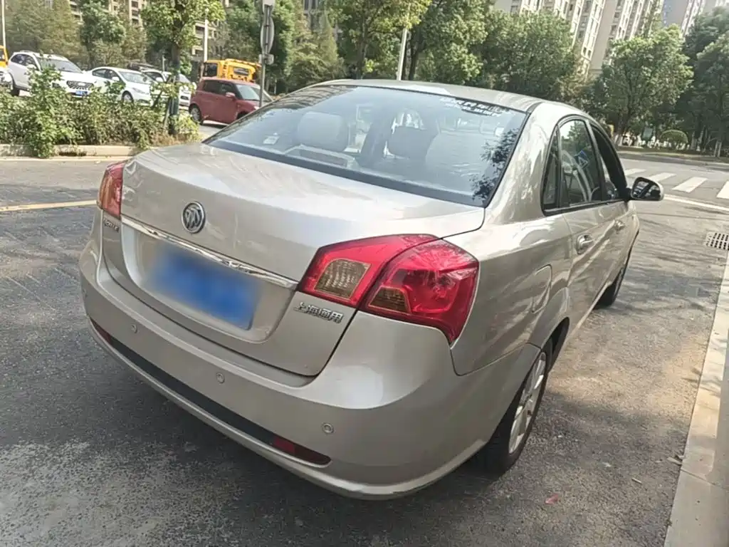 Buick Excelle — миниатюра 7