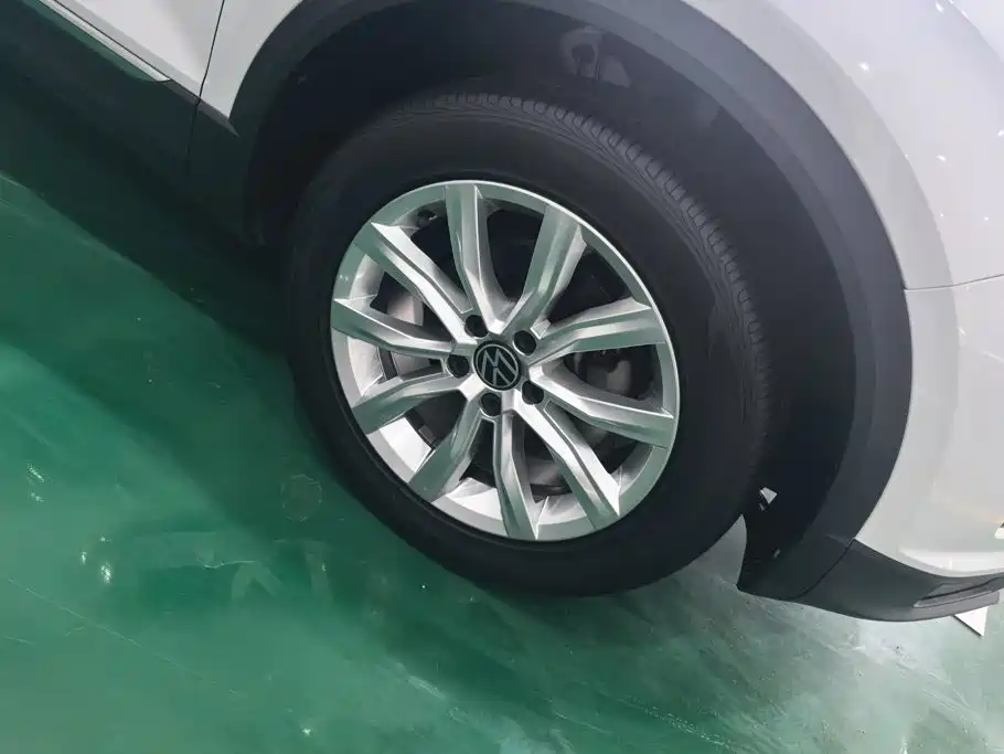 Volkswagen T-Roc — миниатюра 5