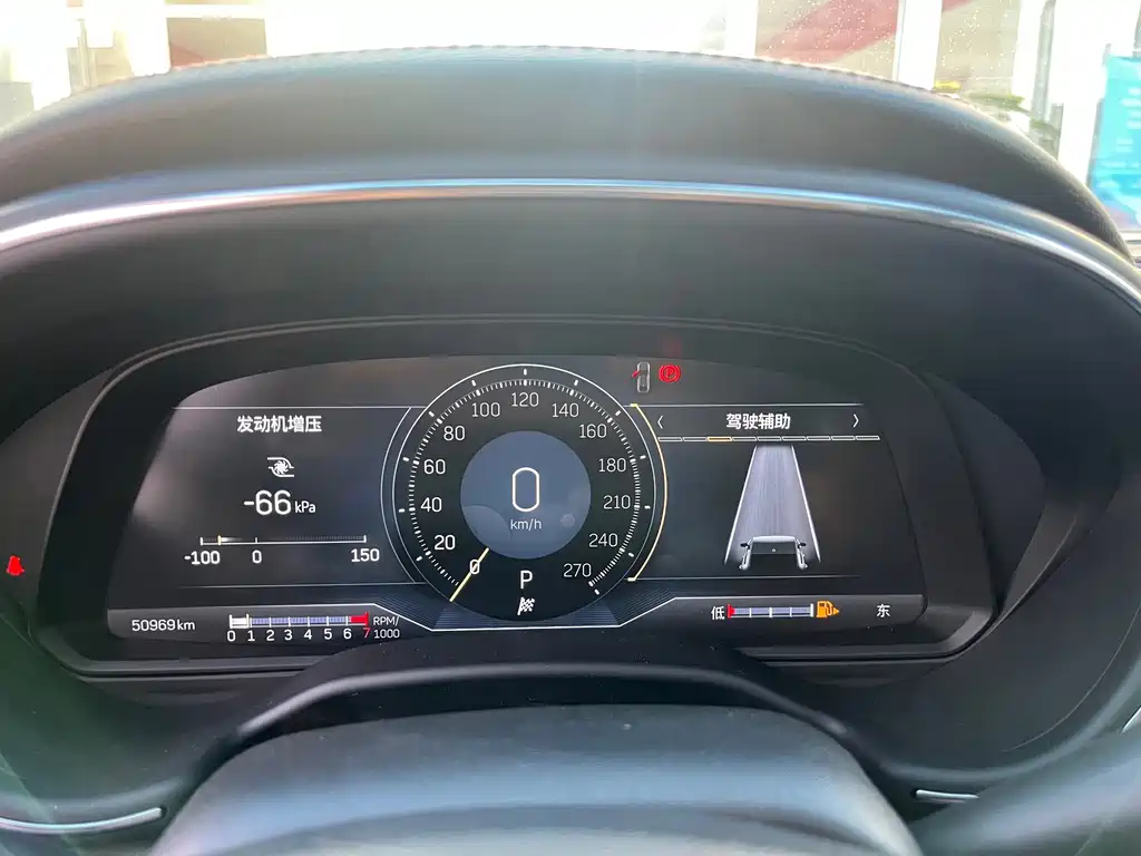 Cadillac CT5 — миниатюра 8