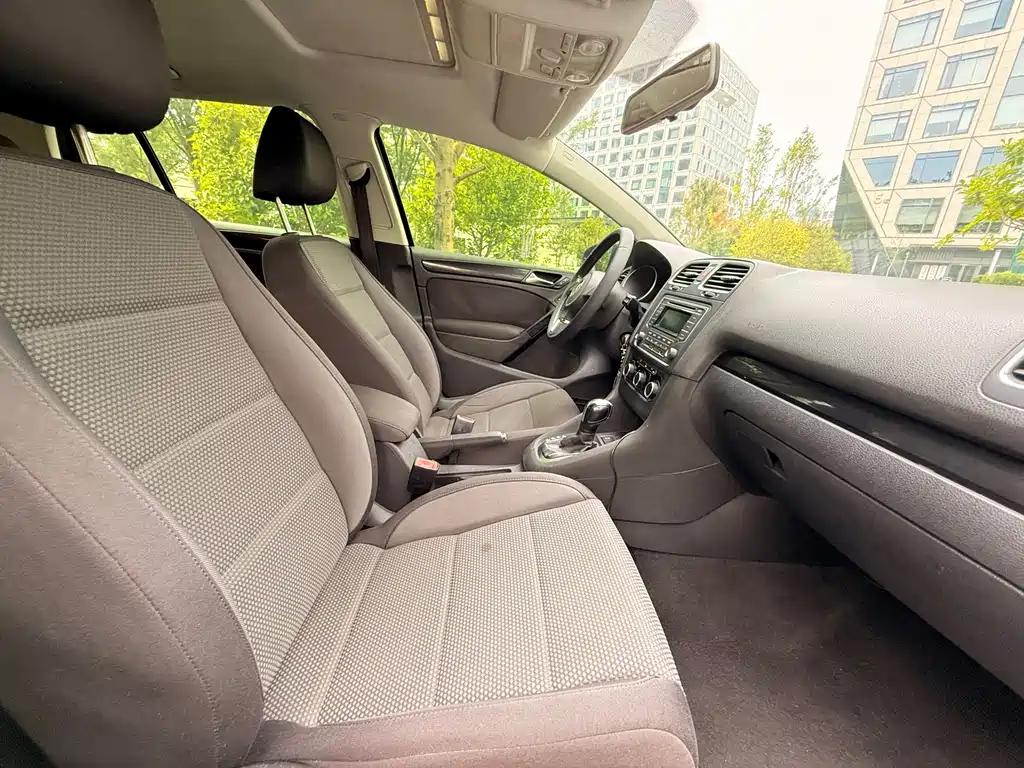 Volkswagen Golf — миниатюра 9