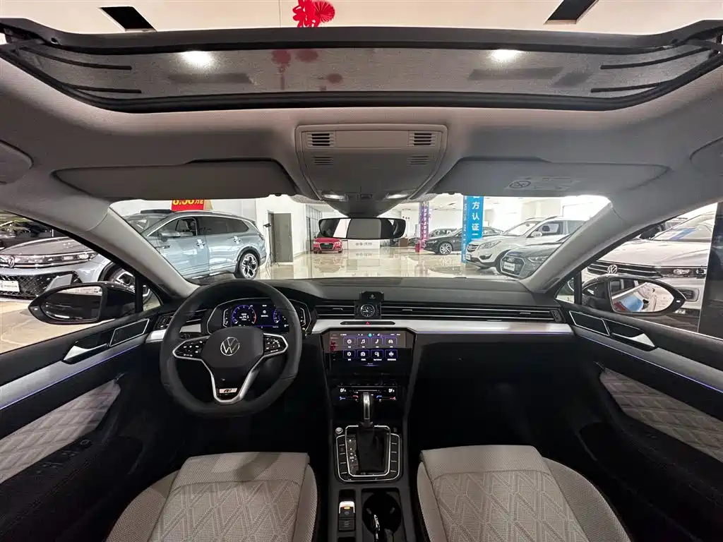 Volkswagen Magotan 2025 330TSI DSG Luxury